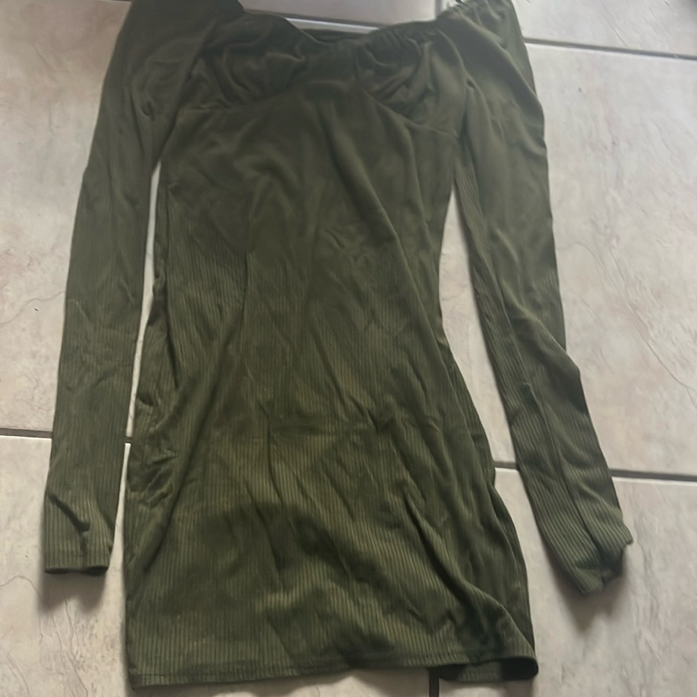 Well loved green short dress